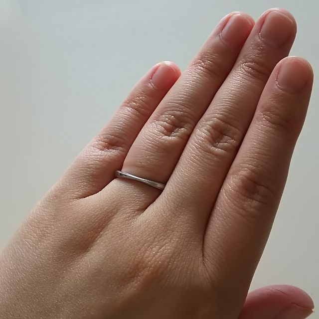 【agete(アガット)の口コミ】 細身の結婚指輪を相手も私も探していました。大手の婚約、結婚指輪で有名…