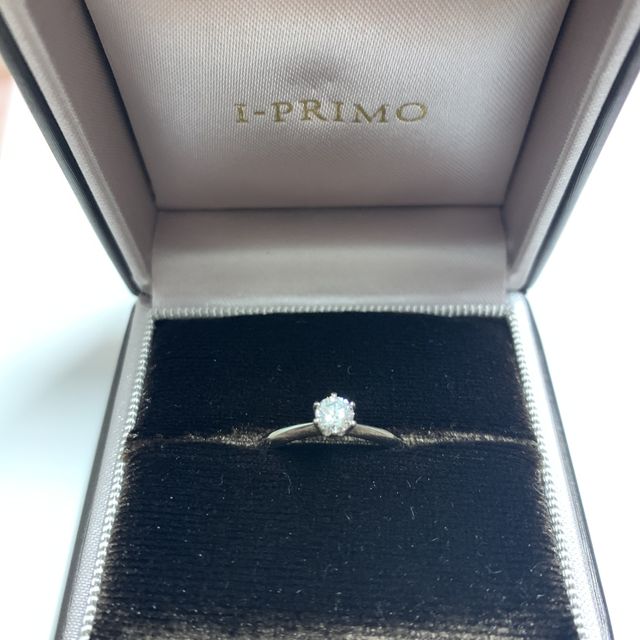 【アイプリモ(I-PRIMO)の口コミ】 デザインと、ダイヤモンドの質など、初めは知らなかった知識を教えて頂い…