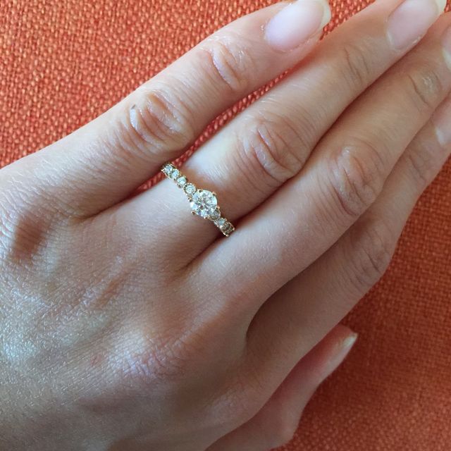 【GRAMA(グラマ)の口コミ】 雑誌など色々みてある程度、好みは決まっていたのですが、実際つけてみる…