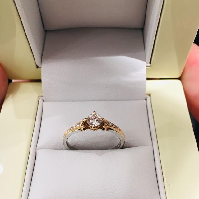【LAPAGE(ラパージュ)の口コミ】 プローポーズで婚約指輪を探していのですが、出来るだけ個性的で他に無い…