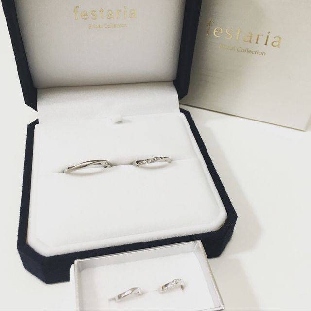 【festaria bijou SOPHIA(フェスタリア ビジュソフィア)の口コミ】 婚約指輪と馴染むように同じフェスタリアにしました。結婚指輪もウェーブ…