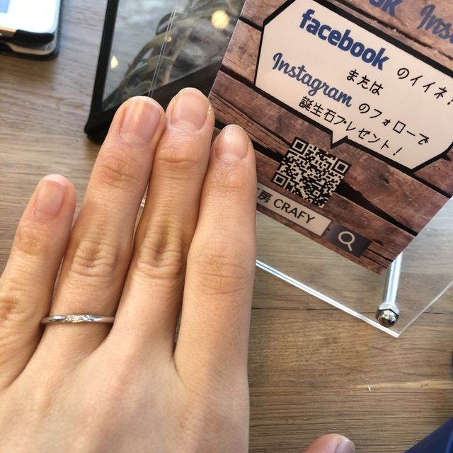 【CRAFY(クラフィ)の口コミ】 自分の手に合うものをいくつも試着させてもらい、1番しっくりきたのがシル…