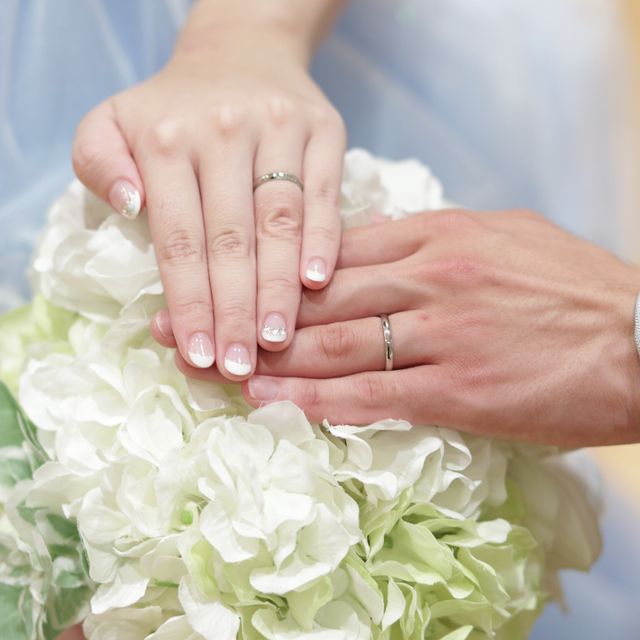 【アイプリモ(I-PRIMO)の口コミ】 1番の決め手は、他にはないリングのサイドにダイヤモンドがあしらわれてい…