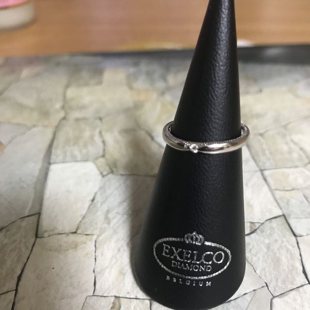 【エクセルコダイヤモンド(EXELCO DIAMOND)の口コミ】 着用時のミルの見え方が綺麗だったこと、自分がぼんやりとイメージしてい…