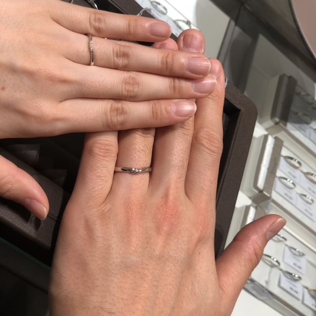 【アイプリモ(I-PRIMO)の口コミ】 アイプリモさんには、たくさんの指輪がおいてありました。その中でも、こ…