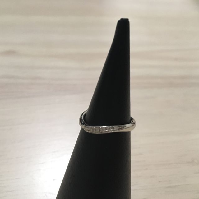 【DIYARTH(ディヤース)の口コミ】 ウェディングイベントでホシノスナの指輪を試着した時にフィット感が好き…