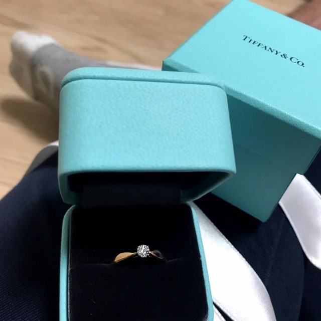 【ティファニー(Tiffany & Co.)の口コミ】 何も指輪について知識のない彼がピンときたブランドがティファニーだった…