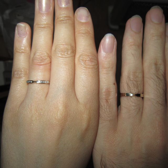 【Preuve(プルーヴ)の口コミ】 指輪のデザインが気に入ったことと、セミオーダーで指輪の色、指輪の内側…