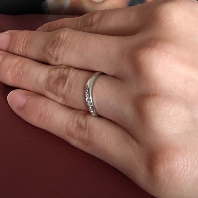 【YUKIZAKI BRIDAL(ユキザキブライダル)の口コミ】 シンプルで華奢だけどセミオーダーで人と被らないオリジナリティーも残せ…