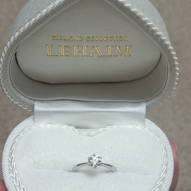 【LEHAIM(レハイム)の口コミ】 凝ったデザインの物も見ましたが年齢を重ねても飽きないシンプルな物が良…