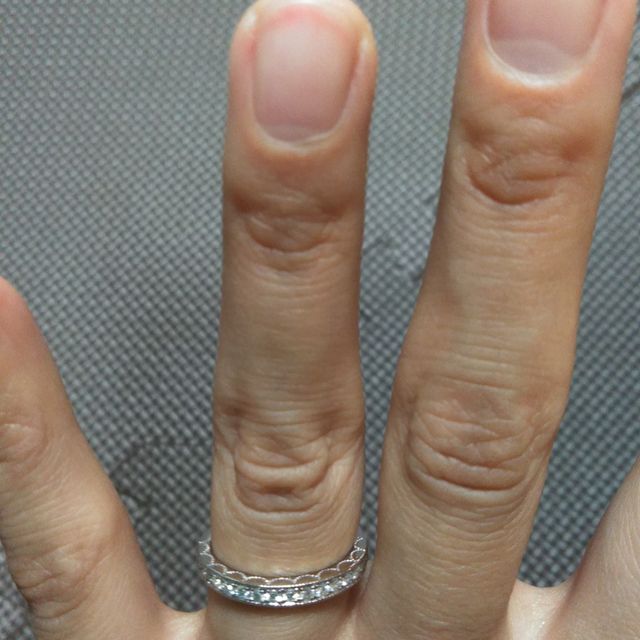 【エクセルコダイヤモンド(EXELCO DIAMOND)の口コミ】 ホームページで見たときからデザインが気に入っていましたが、実際に見て…