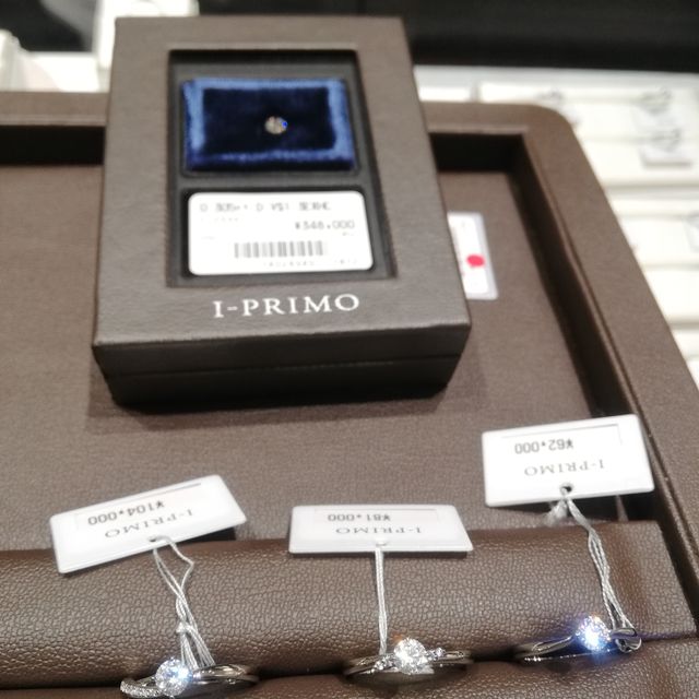 【アイプリモ(I-PRIMO)の口コミ】 派手すぎず、かつ印象に残る個性的なデザインが決め手となりました。対応…