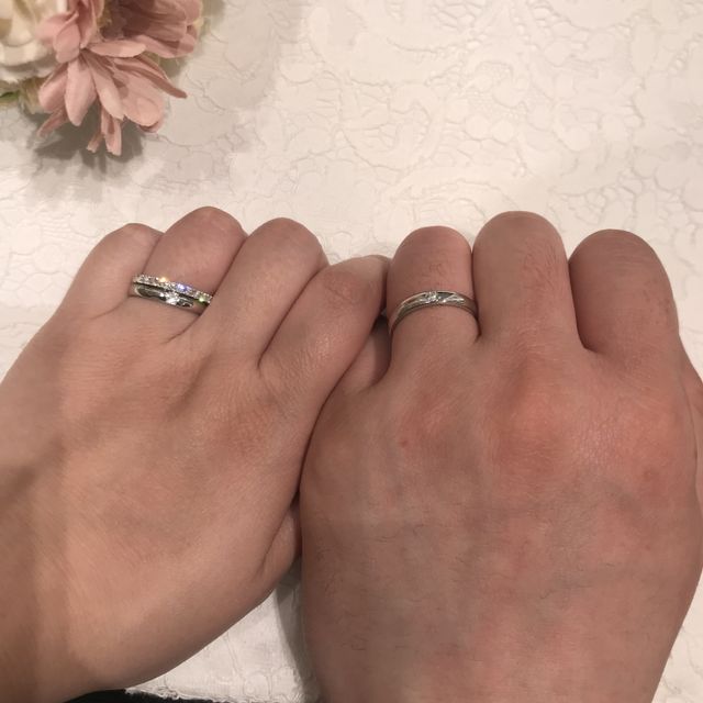 【ラザール ダイヤモンド(LAZARE DIAMOND)の口コミ】 初めは、シンプルななにも装飾もダイヤモンドもない指輪にしようと思って…