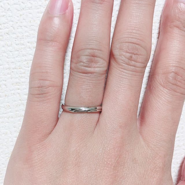 【銀座ダイヤモンドシライシの口コミ】 ・婚約指輪と合わせた際
見た目のバランス
2つのリングの引っ掛かりのなさ…