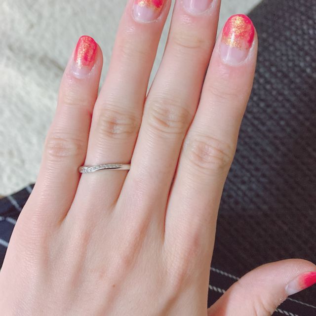 【銀座ダイヤモンドシライシの口コミ】 シンプルすぎるデザインは嫌だ。派手すぎるデザインも嫌だ。中間が良くて…