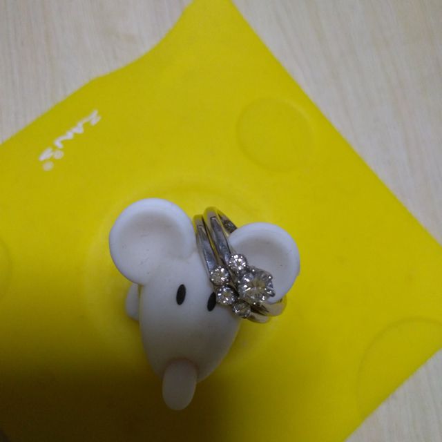 【銀座ダイヤモンドシライシの口コミ】 ダイヤは義母から譲って頂けたものなので、作り替えができるものを探して…