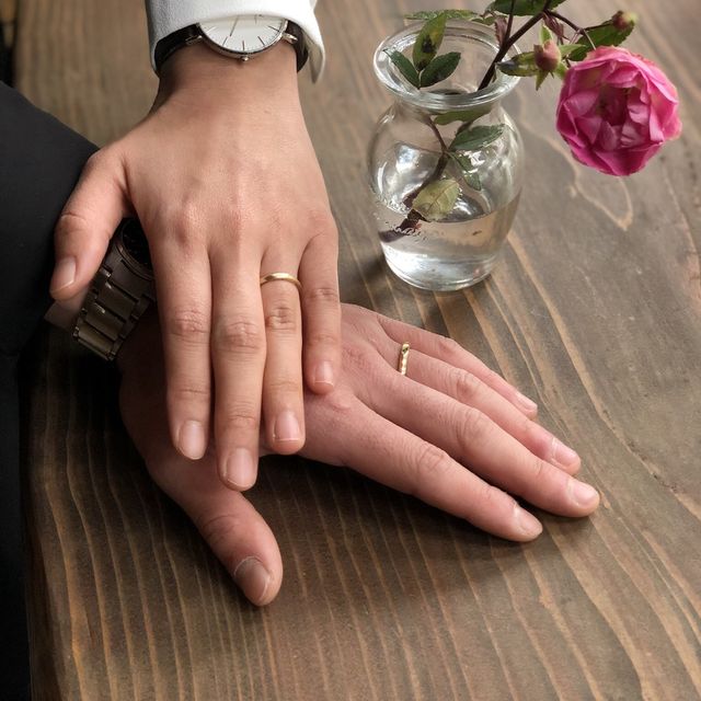 【THREE TREES(スリーツリーズ)の口コミ】 オーナーさんが妻と知り合いだったのと、
手作りリングだと2人で一緒に作…