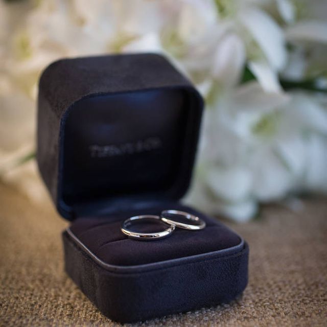 【ティファニー(Tiffany & Co.)の口コミ】 シンプルで、飽きのこないデザインが1番だと思ったから。
飾りも何もなく…