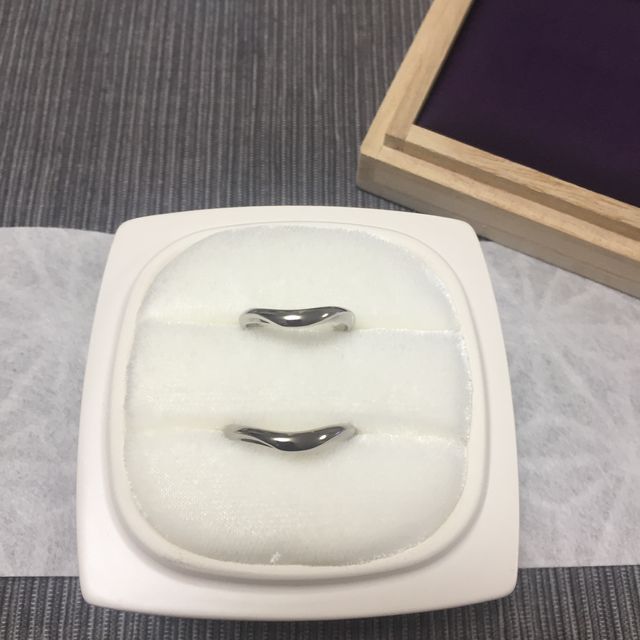 【俄(にわか)の口コミ】 いくつか試着させていただき、主人と2人ともに気に入ったデザインだったの…