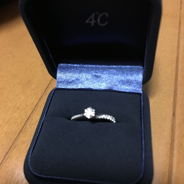 【4℃ BRIDAL(ヨンドシーブライダル)の口コミ】 彼が選んでくれた2019year modelのエンゲージリングとお揃いでマリッジリ…
