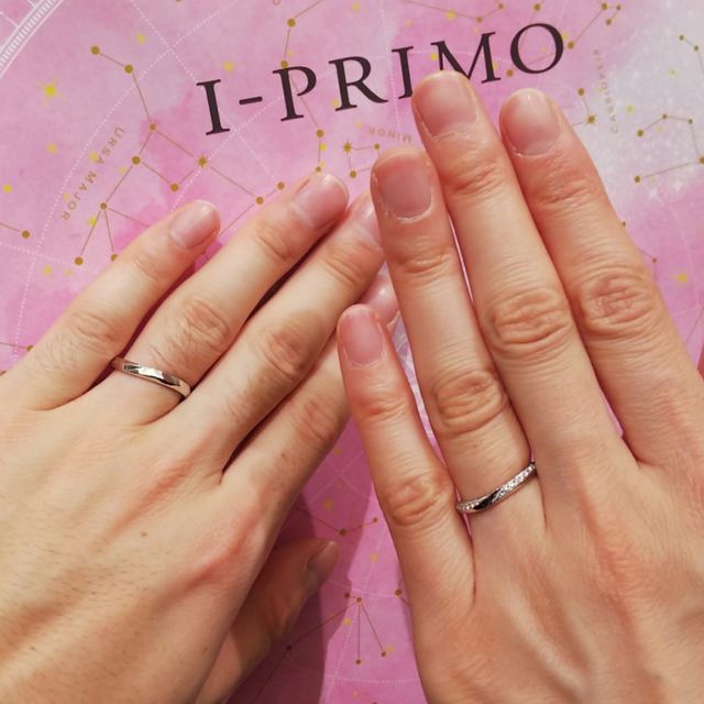 【アイプリモ(I-PRIMO)の口コミ】 たくさんのデザインの指輪があり色々と試着をする中で、男性はシンプル過…