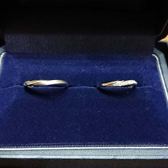 【銀座ダイヤモンドシライシの口コミ】 デザインとネーミングが決め手になりました。デザインとしては、定番だけ…