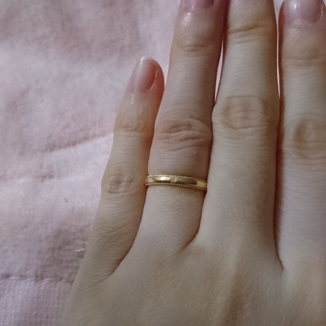 【銀座ダイヤモンドシライシの口コミ】 夫婦ともゴールドが好みで、最初はシンプルなデザインでいいかと思いまし…