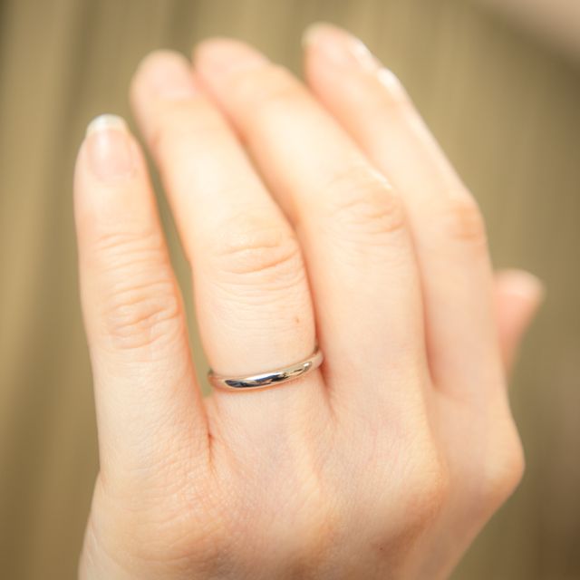 【カルティエ(Cartier)の口コミ】 シンプルな指輪を妻と一緒に探していました。他の海外ブランドのものとほ…