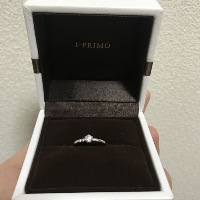 【アイプリモ(I-PRIMO)の口コミ】 彼が決めてきたのですが、彼はダイヤがついているものを選びたかったみた…