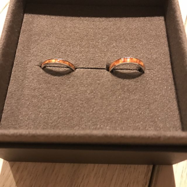 【NENRINの口コミ】 もともと木のペアリングを探していてこのお店を見つけました。素材が木単…