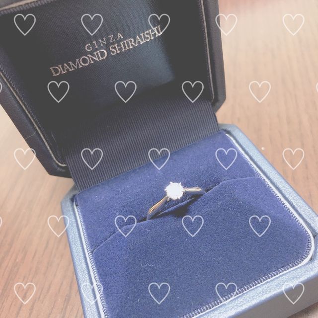 【銀座ダイヤモンドシライシの口コミ】 ダイヤモンドは、彼が選んでくれていたので、土台のリングを2人で一緒に選…