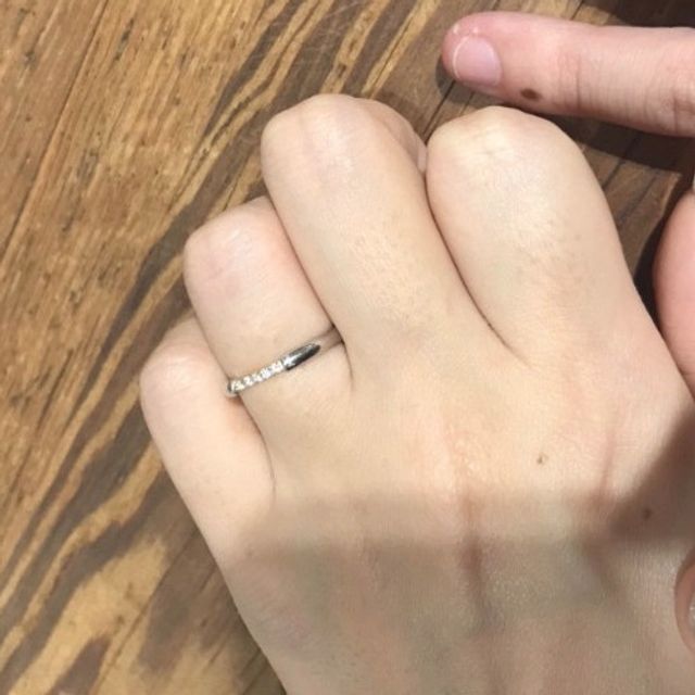 【PORTADA(ポルターダ)の口コミ】 他のブランドにはない個性的なデザインのリングであり、シンプルでありな…