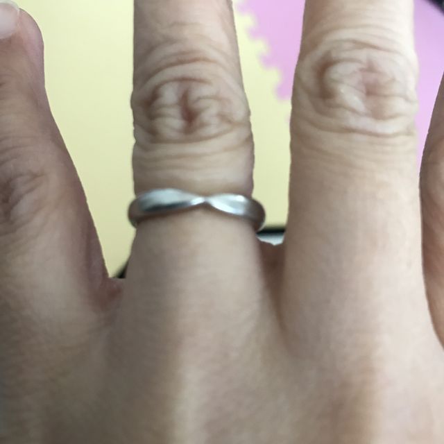 【ティファニー(Tiffany & Co.)の口コミ】 シンプルかつ綺麗で値段もリーズナブルでよかった。みんな可愛いと言って…