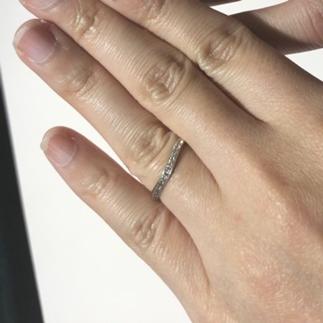 【TRECENTI(トレセンテ)の口コミ】 特にデザインの希望がなかったため色々なデザインの指輪を試着して決めま…