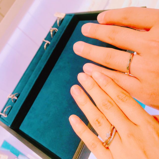 【4℃ BRIDAL(ヨンドシーブライダル)の口コミ】 Natural Grace の指輪を試着しました！シンプルながらも、上品な輝きを放…