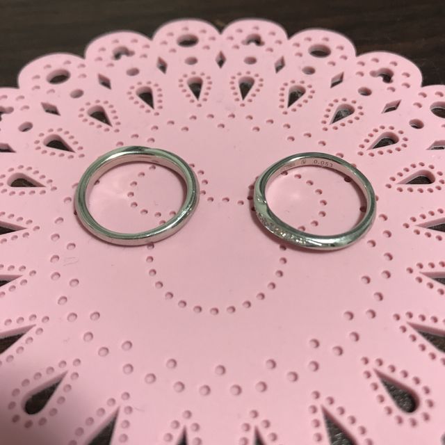 【銀座ダイヤモンドシライシの口コミ】 簡単なカウンセリングの後、
初めに提案されたリングでした。

その後いく…