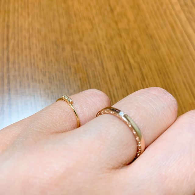 【LUCIE(ルシエ)の口コミ】 指輪のデザインはもう直感でコレって決まりました！
スクエアのダイヤの形…