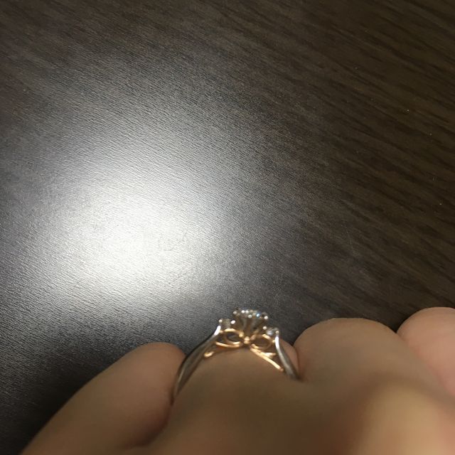 【ケイウノ ブライダル(K.UNO BRIDAL)の口コミ】 最初のきっかけは、友達のケイウノの指輪が可愛かったことを覚えていて、…