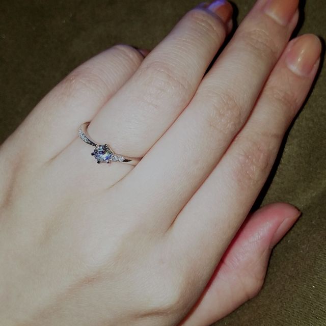 【アイプリモ(I-PRIMO)の口コミ】 予算は特に決めてませんでしたが、華やかで指が綺麗に見えるデザインだっ…