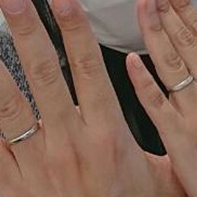 【アイプリモ(I-PRIMO)の口コミ】 説明欄にも記載しましたが、2Wayで使えて、落ち着いた感じにも、少し光っ…