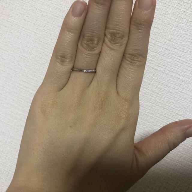 【RosettE(ロゼット)の口コミ】 値段はもちろん、華奢なデザインとダイアモンドの輝き、つけた時の軽さで…