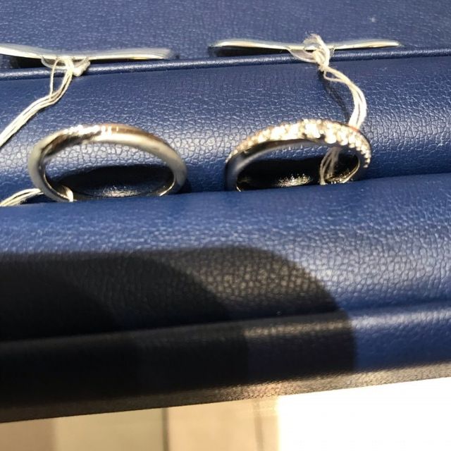 【銀座ダイヤモンドシライシの口コミ】 妥協なく買えた所です。サロンに行く前にデパートにて、色々見てから行っ…