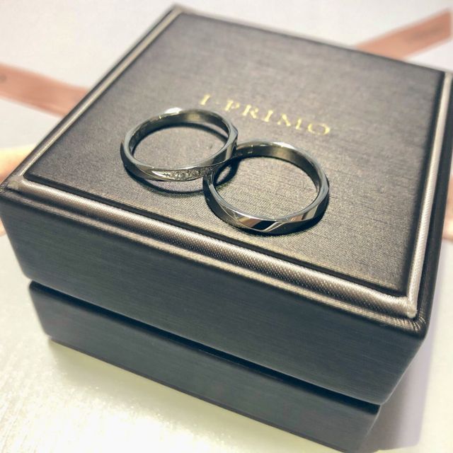 【アイプリモ(I-PRIMO)の口コミ】 少しねじったようなリング、細かい石が斜めに入ったデザインのものが欲し…