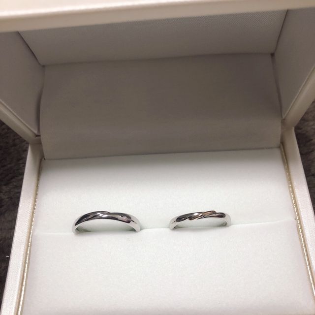 【宝寿堂(ほうじゅどう)の口コミ】 もともとストレートの指輪を探してましたが
自分の指に似合わなかったので…