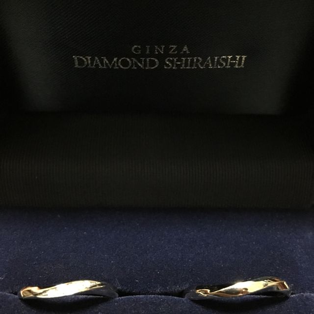 【銀座ダイヤモンドシライシの口コミ】 ストレートタイプ以外の指輪が良く、長く違和感なく着けられるシンプルな…