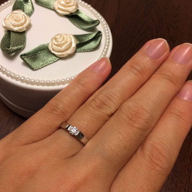 【Sirena Azzurro(セイレーン アズーロ)の口コミ】 シンプルなデザインで、家事や仕事にも支障の出ないものを探していたとこ…