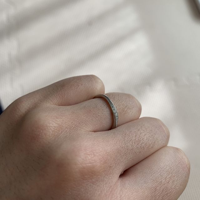 【Mariage ent(マリアージュエント)の口コミ】 シンプルで飽きないデザインのものを探していました。
ブランドにこだわら…