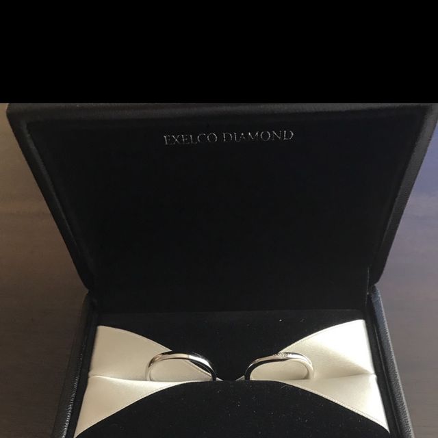 【エクセルコダイヤモンド(EXELCO DIAMOND)の口コミ】 お互いが好きなデザインを選び試着して合うものにしました。日常で着けや…