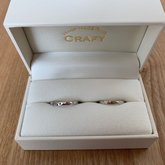 【CRAFY(クラフィ)の口コミ】 一番の決め手はお互いブランドにこだわりがなかったことです。
ブランド物…