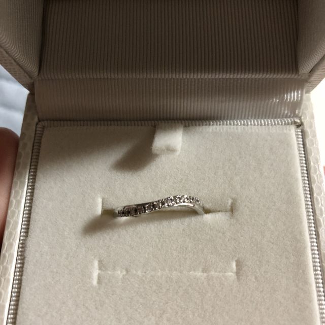 【4℃ BRIDAL(ヨンドシーブライダル)の口コミ】 ディズニーデザインシリーズがあり、夫婦共にディズニーが好きだったので…